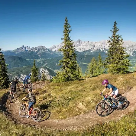 Rindis Platzl Apartmenthaus * 슈라드밍